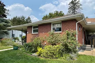 803 Carol Cir, New Cumberland, PA 17070 - Photo 2