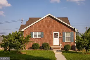 685 Hamilton St, Carlisle, PA 17013 - Photo 1