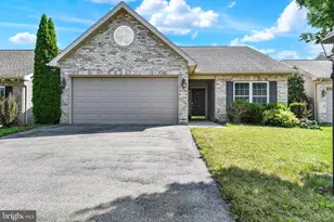 63 Keswick Dr, Mechanicsburg, PA 17050 - Photo 1