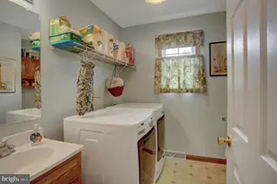 406 Freedom Dr, Shippensburg, PA 17257 - Photo 16