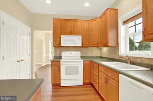 22 Coventry Dr, Carlisle, PA 17015 - Photo 10