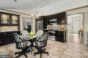 39 Greenspring Dr, Mechanicsburg, PA 17050 - Photo 12