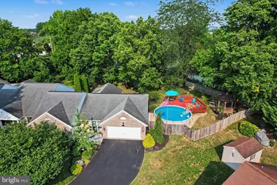 39 Greenspring Drive, Mechanicsburg, PA 17050 - Photo 2