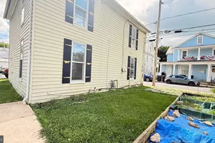 19 E Burd St, Shippensburg, PA 17257 - Photo 32