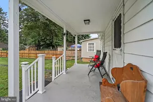 28 E Pine St, Mount Holly Springs, PA 17065 - Photo 4