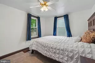 28 E Pine St, Mount Holly Springs, PA 17065 - Photo 14