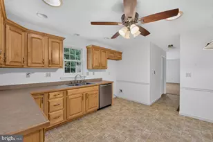397 Baker Dr, Mechanicsburg, PA 17055 - Photo 12
