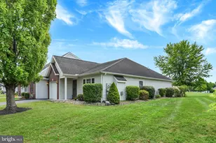 39 Burwick Dr, Mechanicsburg, PA 17050 - Photo 2