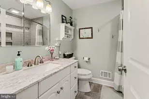 237 Wood St, Camp Hill, PA 17011 - Photo 16