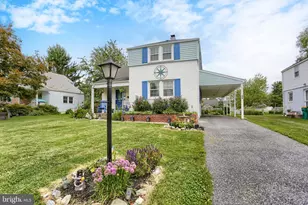 25 Maple Ave, Camp Hill, PA 17011 - Photo 2