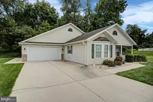 101 Colonial Ct, Shippensburg, PA 17257 - Photo 4