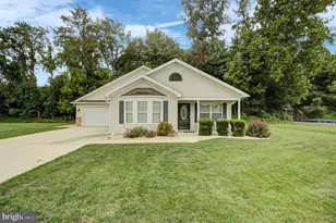 101 Colonial Ct, Shippensburg, PA 17257 - Photo 1