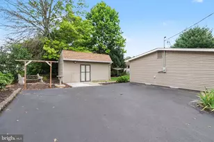 6 Arnold St, Boiling Springs, PA 17007 - Photo 34