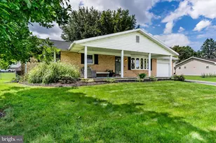 80 Buckthorn Dr, Carlisle, PA 17015 - Photo 2