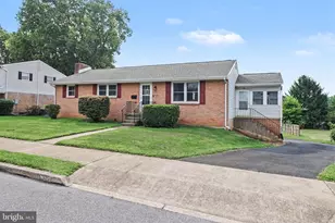 1092 Cocklin St, Mechanicsburg, PA 17055 - Photo 2