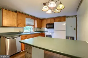 6035 Wertzville Rd, Enola, PA 17025 - Photo 8