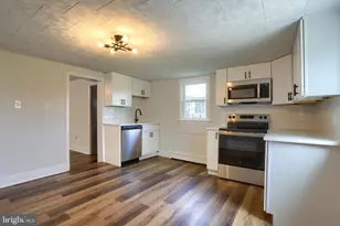 512 Chestnut St, Mount Holly Springs, PA 17065 - Photo 12