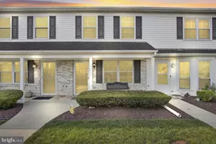 7 Southpoint Dr, Mechanicsburg, PA 17055 - Photo 2