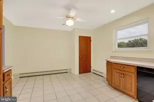 19 E Glenwood Dr, Camp Hill, PA 17011 - Photo 12