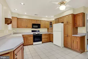 19 E Glenwood Dr, Camp Hill, PA 17011 - Photo 10