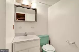 19 E Glenwood Dr, Camp Hill, PA 17011 - Photo 26