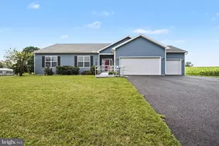 420 Cornman Rd, Carlisle, PA 17013 - Photo 2