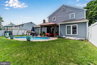 812 N Market Street, Mechanicsburg, PA 17055 - Photo 30