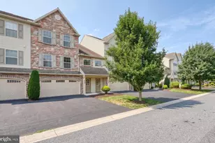 1814 Vista Dr, Mechanicsburg, PA 17055 - Photo 2
