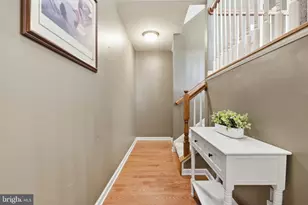 555 Meadowcroft Cir, Mechanicsburg, PA 17055 - Photo 6