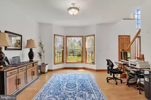 180 Meadow Ln, Mechanicsburg, PA 17055 - Photo 4
