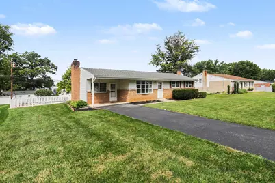 410 Berkshire Road, Mechanicsburg, PA 17055 - Photo 2
