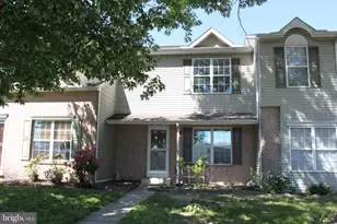 39 Southmont Dr, Enola, PA 17025 - Photo 2