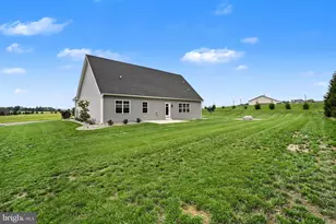 4 Suebecca Dr, Carlisle, PA 17013 - Photo 36