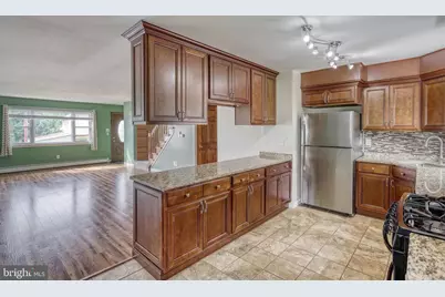 10 W Glenwood Drive, Camp Hill, PA 17011 - Photo 18