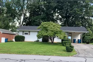 833 W North St, Carlisle, PA 17013 - Photo 2