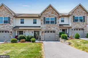 276 Melbourne Ln, Mechanicsburg, PA 17055 - Photo 2