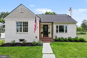 18 Sinclair Rd, Mechanicsburg, PA 17055 - Photo 2