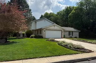 743 Sherwood Dr, Carlisle, PA 17013 - Photo 8
