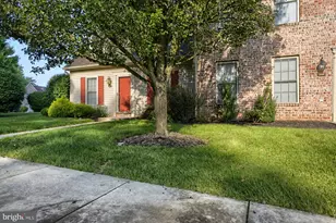 238 Stonehedge Ln, Mechanicsburg, PA 17055 - Photo 4