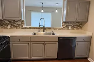 68 Courtyard Dr, Carlisle, PA 17013 - Photo 2