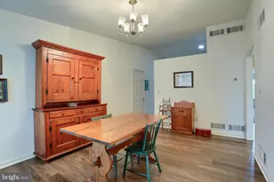 1 Thornhill Ct, Carlisle, PA 17015 - Photo 2