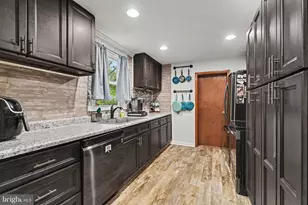 23 E Allen St, Mechanicsburg, PA 17055 - Photo 12