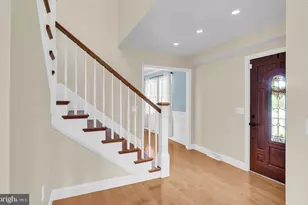 1813 Hunter Dr, Mechanicsburg, PA 17050 - Photo 2