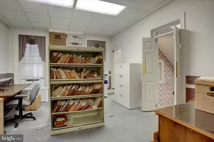 126 E King St, Shippensburg, PA 17257 - Photo 32