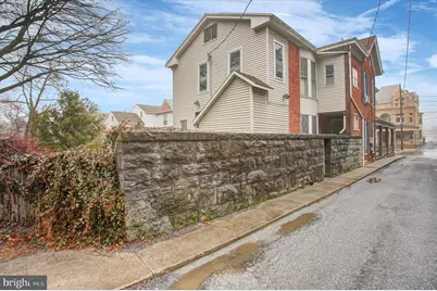 126 E King Street, Shippensburg, PA 17257 - Photo 4