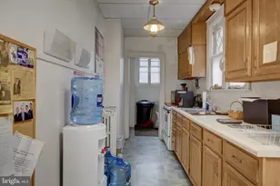 126 E King St, Shippensburg, PA 17257 - Photo 16