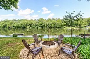 19 Eastgate Dr, Camp Hill, PA 17011 - Photo 2