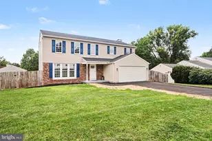 2308 Buckingham Ave, Mechanicsburg, PA 17055 - Photo 2
