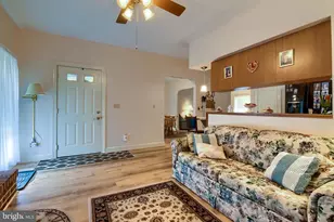 1202 White Birch Ln, Carlisle, PA 17013 - Photo 8