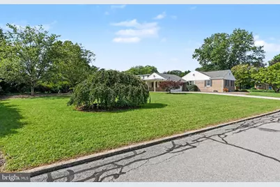 208 E Hillcrest Drive, Carlisle, PA 17013 - Photo 36
